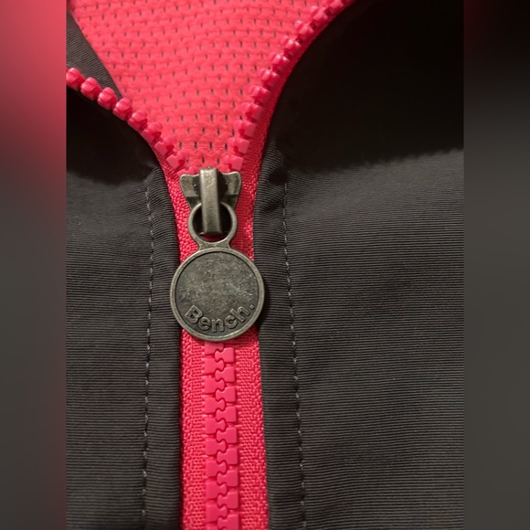 Bench Light Jacket - Picture 4 of 6